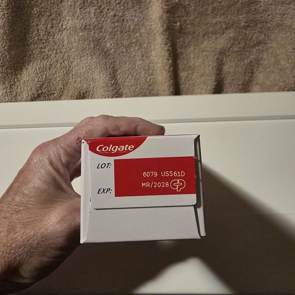 2 Colgate Sensitive Complete Protection Mint Clean Toothpaste 6 oz New FREE SHIP - Picture 6 of 6